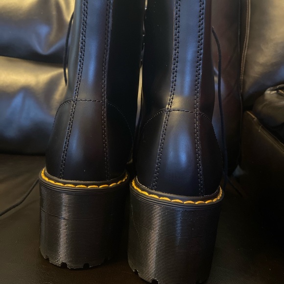 SOLD Dr. Martens boots SOLD - Picture 2 of 6